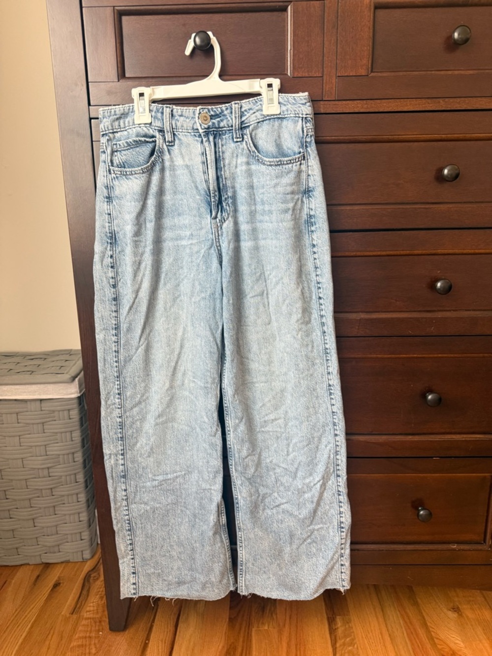 Hollister Light Wash Wide-Leg Jeans